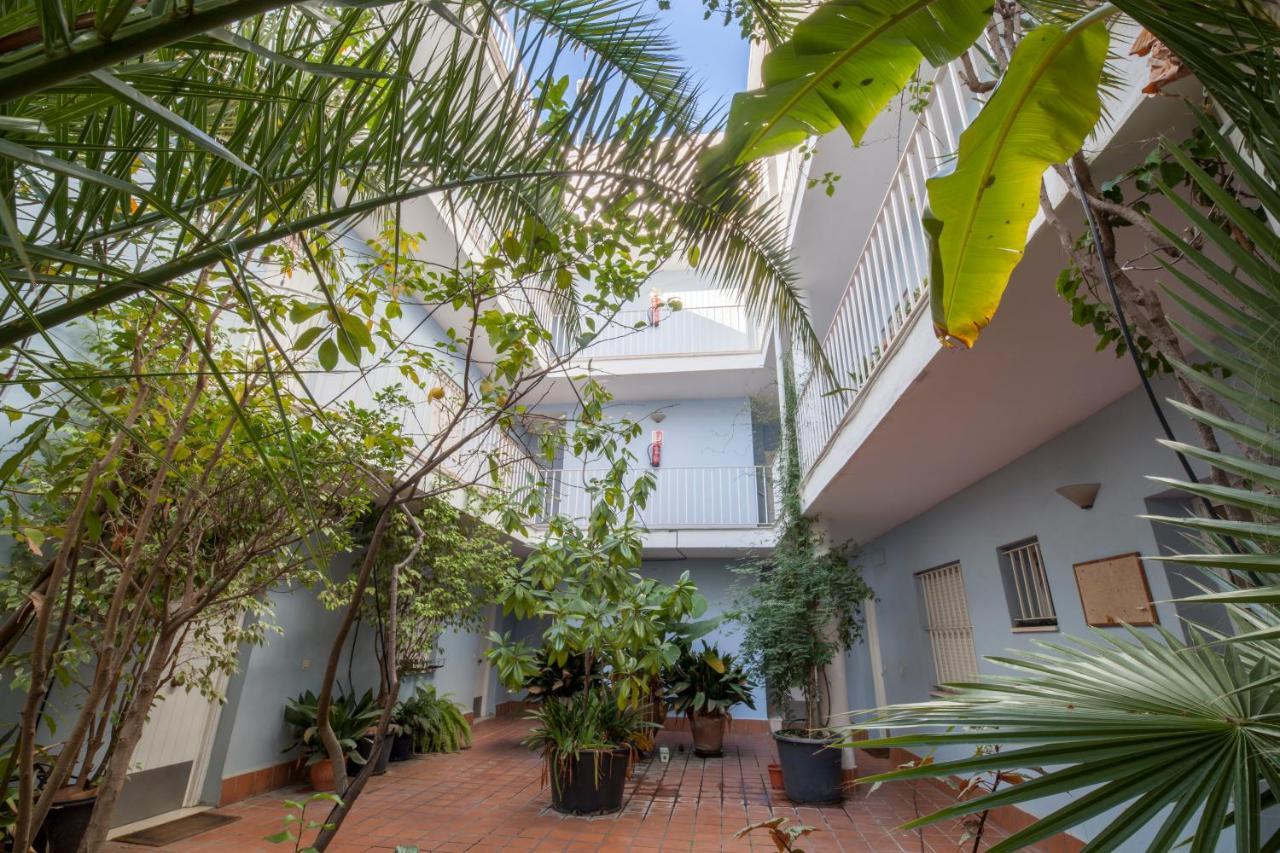 El Apartamento De Rosi Sevilla Kültér fotó
